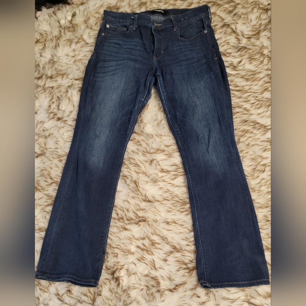 Express Jean's 12P